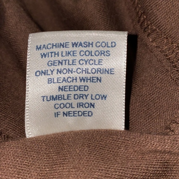 BLAIR mock turtleneck long sleeve chocolate brown embroidered crest fall size M - Picture 7 of 10